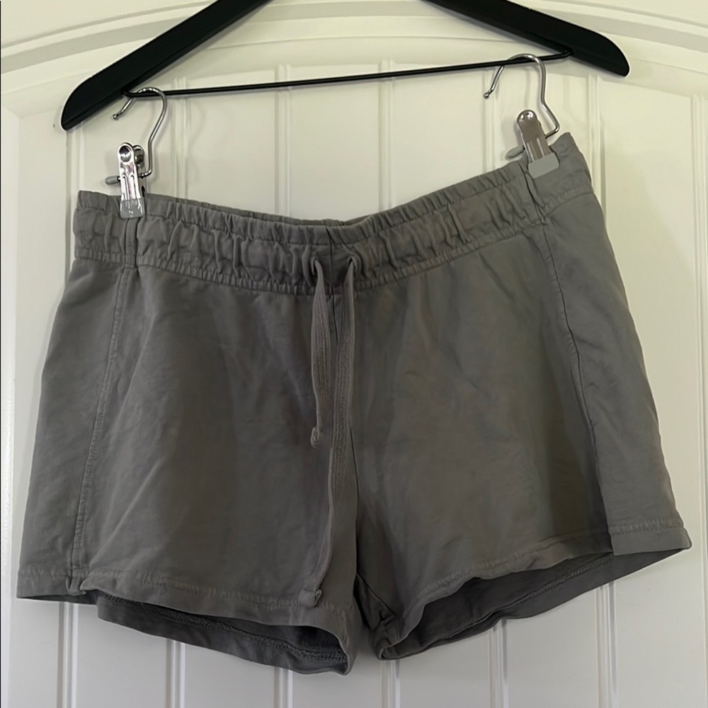 Comfort Colors pull on  Shorts XL